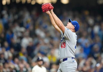 Dodgers toman la delantera en la Serie de Campeonato al vencer 2×1 a los Cerveceros
