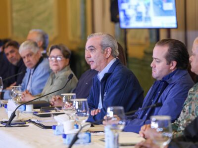 Abinader sobre Melissa: “Está prácticamente estacionaria y podría convertirse en huracán”