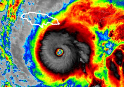 Huracán Melissa se fortalece mientras avanza hacia Jamaica