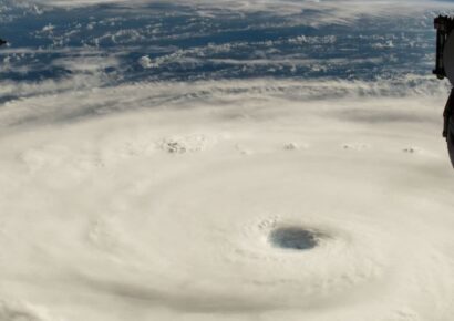 Huracán Melissa destruye techo de hospital en Jamaica