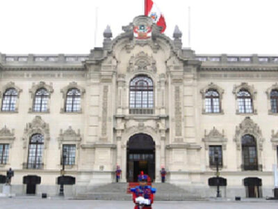 Perú suma ocho presidentes en nueve años tras vacancia de Dina Boluarte