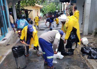 1,500 brigadistas del ADN combaten en las calles los efectos producidos por tormenta
