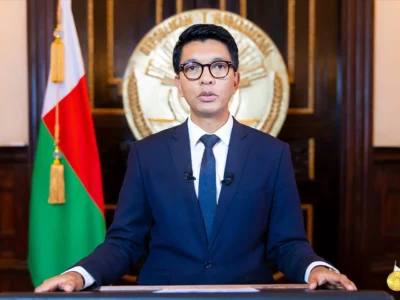 Presidente de Madagascar se refugia en “lugar seguro” ante protestas y tensión militar