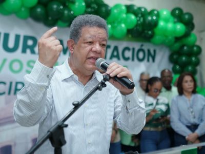 Leonel Fernández acusa al gobierno de hundir al país en criminalidad y advierte que “la gente ya no puede salir tranquila a la calle”