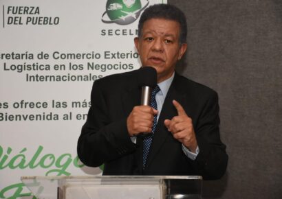 Leonel Fernández ofrecerá conferencia sobre “Cien años de soledad” en la XII Feria Internacional del Libro y la Cultura de Neiba 2025