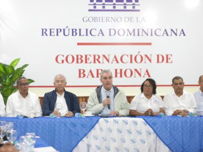 Presidente Abinader supervisa daños por huracán Melissa en Ocoa y Barahona y anuncia medidas de apoyo
