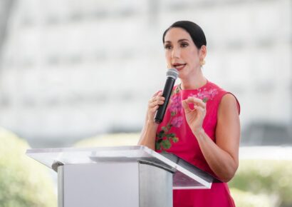 Raquel Arbaje insta a mujeres a “escuchar su cuerpo” y hacerse chequeos para detectar a tiempo el cáncer de mama