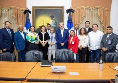 CMD agradece a Abinader por aumento histórico a médicos pensionados y activos