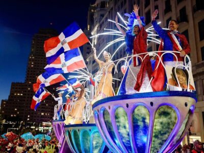 Carnaval dominicano deslumbra en la Cabalgata de la Hispanidad 2025 en Madrid