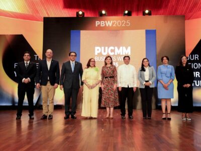 Raquel Peña inaugura PUCMM Business Week 2025 y llama a los jóvenes a liderar la innovación