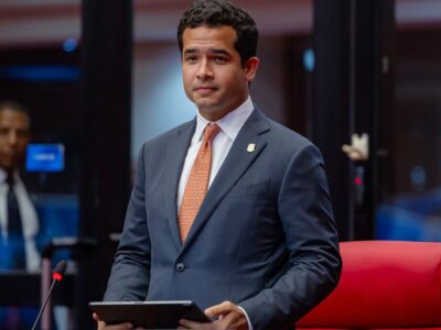 Omar Fernández exige liberar de impuestos salarios hasta RD$52,000