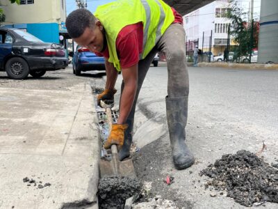 Alcaldía del DN refuerza labores para mitigar efectos de lluvias producto de tormenta