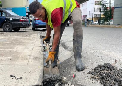 Alcaldía del DN refuerza labores para mitigar efectos de lluvias producto de tormenta