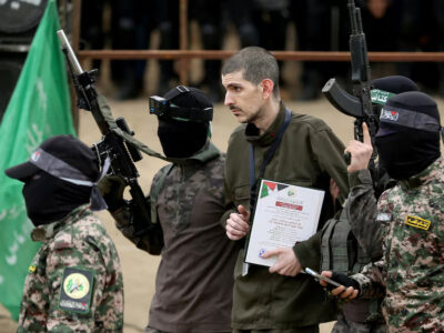 Hamás acepta liberar rehenes y negociar paz bajo propuesta de Trump