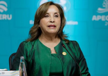 Tribunal peruano rechaza pedido para impedir salida de Dina Boluarte del país