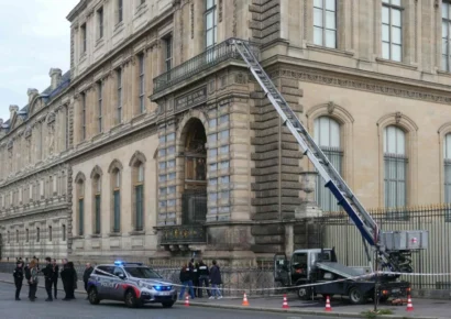 Avanza investigación del robo de joyas en el Louvre: detienen a cinco nuevos sospechosos