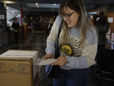Abren los centros de votación en Argentina para elecciones legislativas