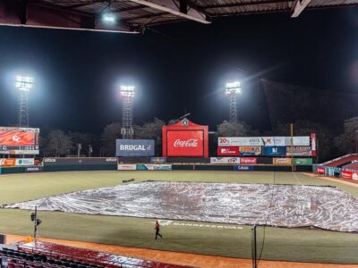 Lluvias suspenden partido Licey–Gigantes y provocan inundaciones en varias provincias