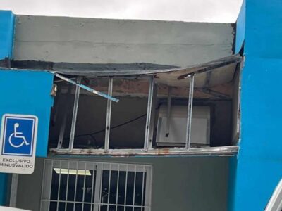 Colapsa parte de la fachada del hospital de Constanza: “Se cerró el área afectada por precaución”