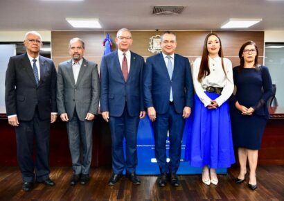 JCE rediseña cédula e incorpora símbolos patrios e imagen de Juan Pablo Duarte