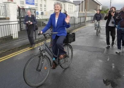 Catherine Connolly será la próxima presidenta de Irlanda