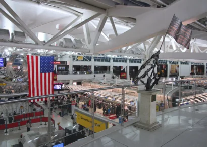 Aeropuerto JFK detiene despegues por falta de personal en medio del cierre federal
