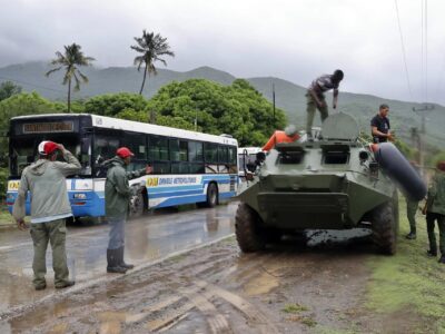 El huracán Melissa azota el oriente de Cuba con vientos de 185 km/h y obliga a evacuar a más de 700 mil personas