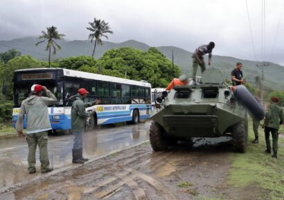 El huracán Melissa azota el oriente de Cuba con vientos de 185 km/h y obliga a evacuar a más de 700 mil personas