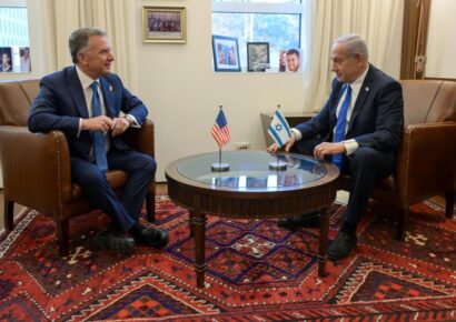 Netanyahu recibe emisarios de Trump tras anuncio de acuerdo inicial con Hamás
