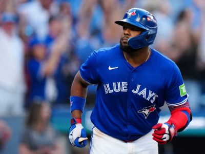 Azulejos arrollan a Yankees con HR de Vlady y ponen la serie a un triunfo de la SCLA