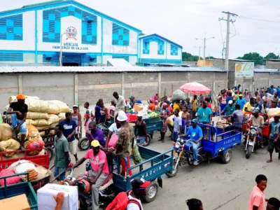 Comercio dominicano con Haití crece 32 % pese a violencia y control de bandas