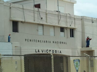 Reubican a más de mil internos de La Victoria como medida preventiva por la tormenta Melissa