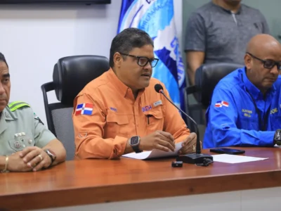 COE llama a la población a mantenerse alerta ante posibles deslizamientos de tierra por la saturación del suelo debido a las lluvias del huracán Melissa