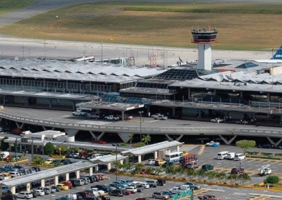 Gobierno anuncia inversión histórica de US$700 millones en aeropuertos para fortalecer conectividad aérea