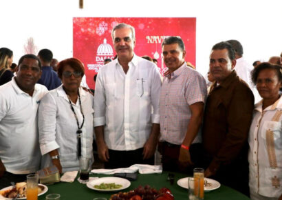 Presidente Abinader lanza “Navidad 360” con más de 15 millones de raciones navideñas para todo el país