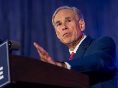 Abbott declara terroristas a la Hermandad Musulmana y a CAIR en Texas