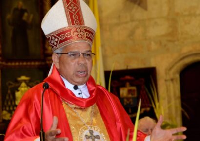 Vaticano confirma destitución de Francisco Ozoria como arzobispo de Santo Domingo por “mala administración”