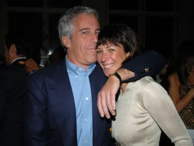Ghislaine Maxwell buscaría conmutación de su condena con apoyo del presidente Trump