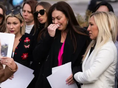 Víctimas de Epstein celebran aprobación de ley que ordena publicar archivos del caso