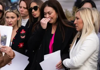 Víctimas de Epstein celebran aprobación de ley que ordena publicar archivos del caso