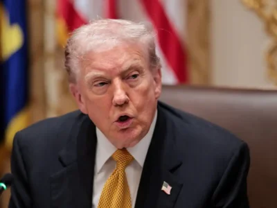 Trump ordena a los controladores aéreos regresar “de inmediato” al trabajo en medio del colapso aéreo en EE. UU.