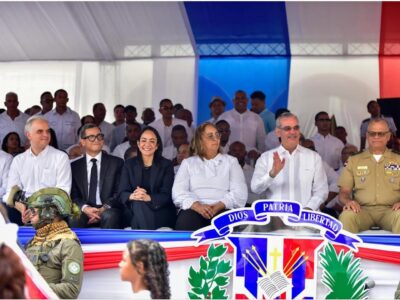 Presidente Abinader encabeza desfile por el 181.º aniversario de la Constitución dominicana