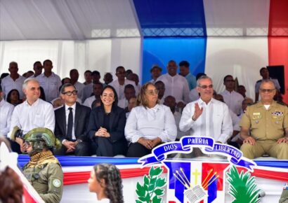 Presidente Abinader encabeza desfile por el 181.º aniversario de la Constitución dominicana