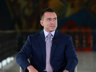 Presidente de Ecuador realiza segundo viaje a EE.UU. tras rechazo en referéndum a bases militares extranjeras