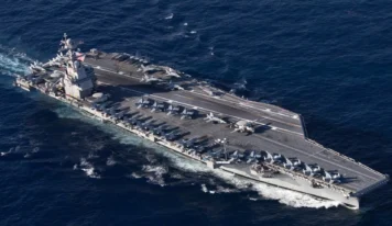 El mayor portaviones nuclear de EE.UU., USS Gerald R. Ford, pasa por España rumbo al Caribe