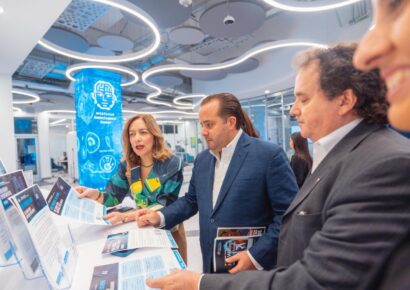 Paliza encabeza visita oficial a centros de inteligencia artificial en Miami