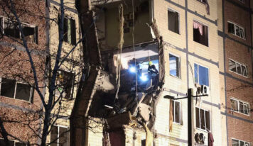 Ataques rusos dejan al menos seis muertos y severos daños en múltiples regiones de Ucrania