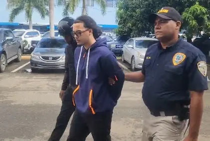 Tres meses de prisión preventiva para joven que hirió de bala a niña en Capotillo, DN