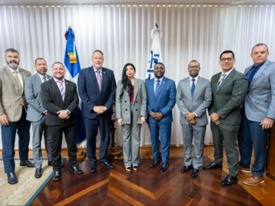 Yeni Berenice recibe misión de la DEA y reafirma compromiso de RD contra el narcotráfico