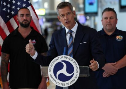 El secretario de Transporte de EE.UU. advierte que el tráfico aéreo podría “reducirse a un goteo” por el cierre del gobierno